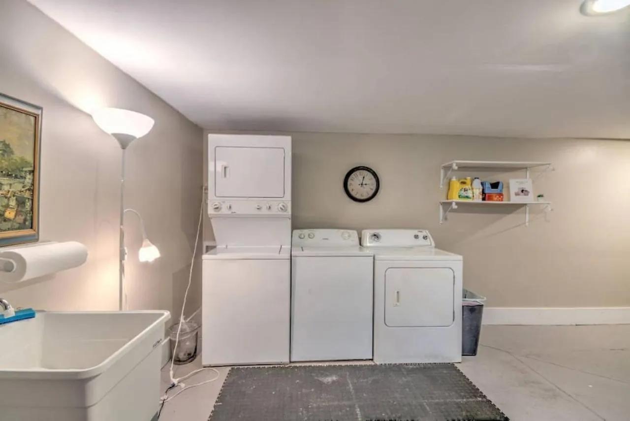 Apartment Historic Details With Modern Comforts In Midtown Memphis