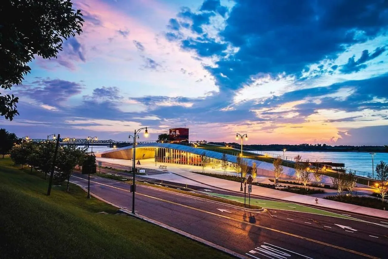 Historic Details With Modern Comforts In Midtown Memphis 0*,  United States