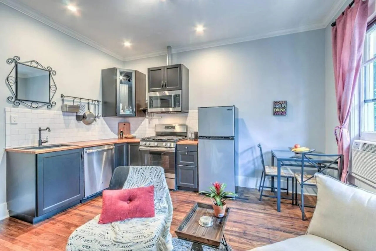Historic Details With Modern Comforts In Midtown Memphis