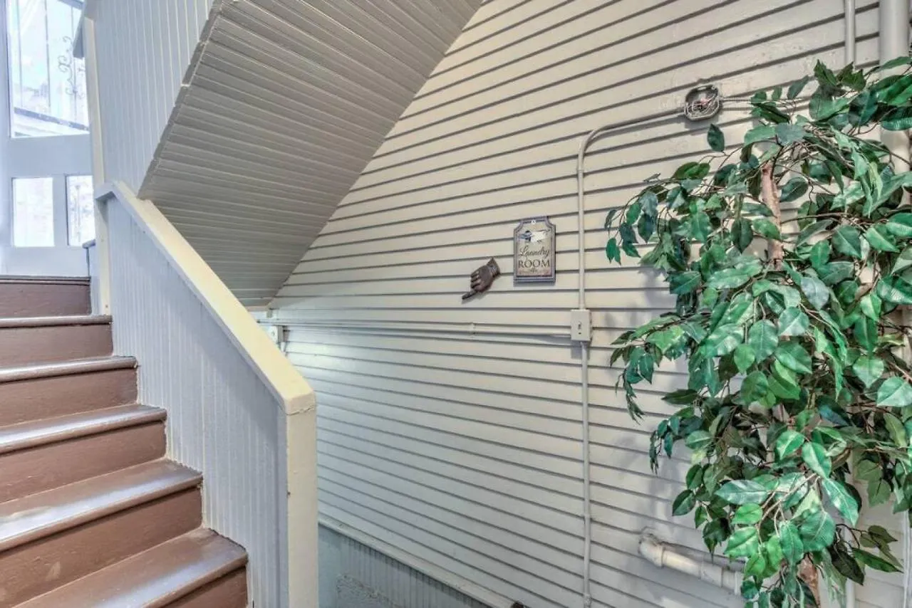 Historic Details With Modern Comforts In Midtown Memphis