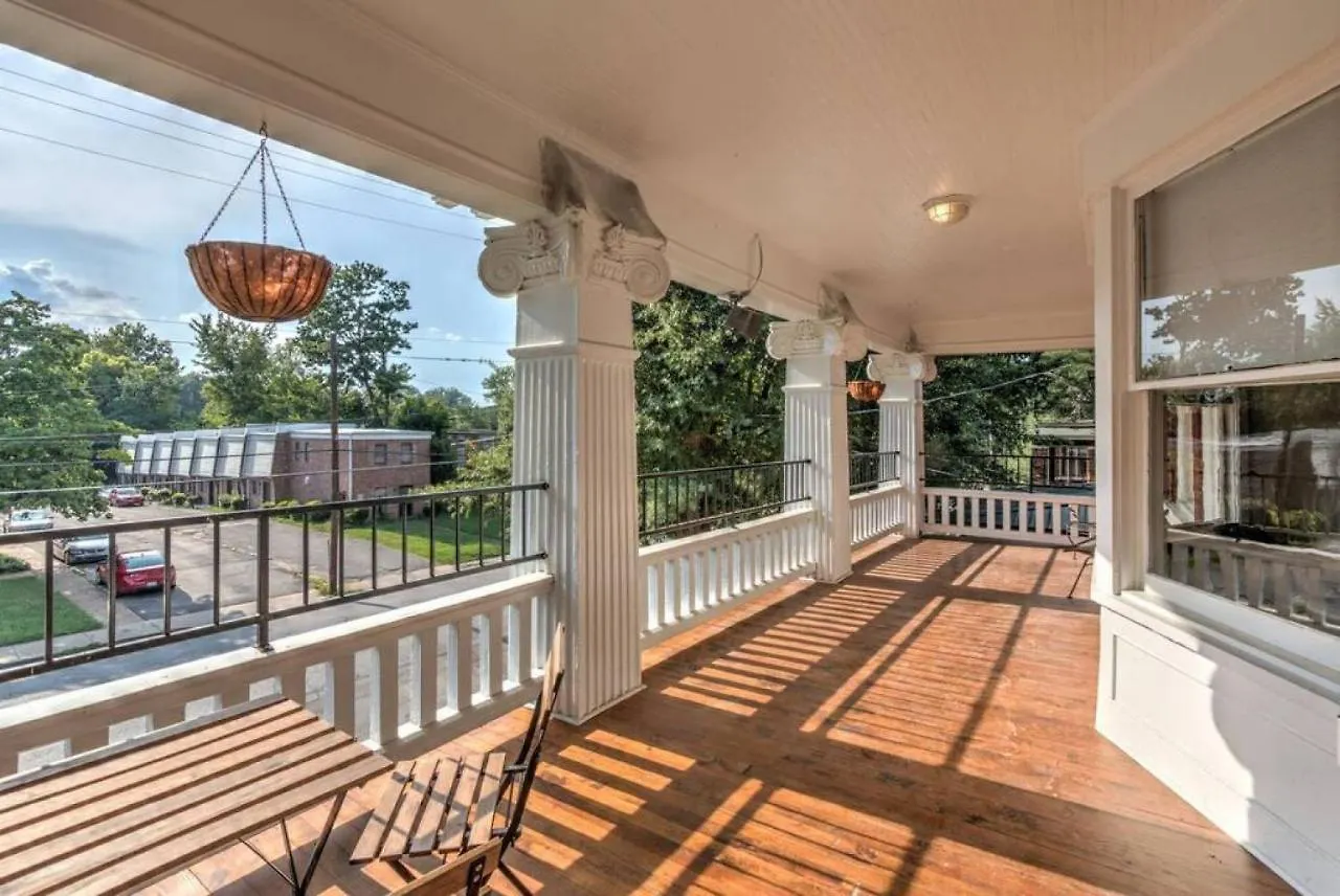 Historic Details With Modern Comforts In Midtown Memphis USA
